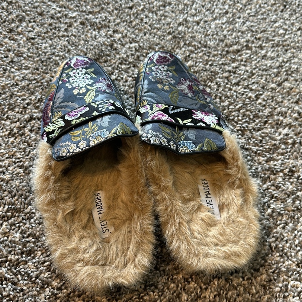 Steve Madden Slip In Flats. Lightly Used. Size 10… - image 3